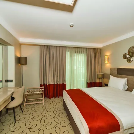 Ξενοδοχείο Mare Park & 4*