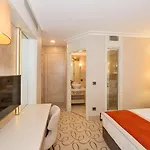 Mare Park 4*