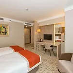 Szálloda Mare Park & 4*