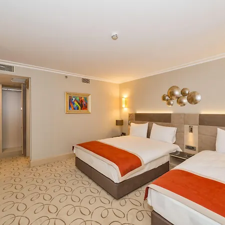 Mare Park & Hotell 4*