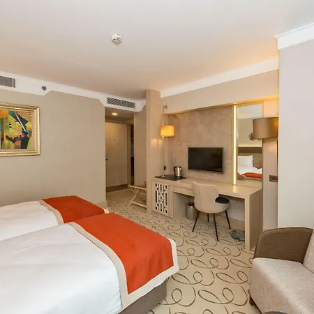 Otel Mare Park & 4*
