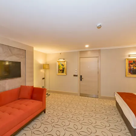 Otel Mare Park & 4*