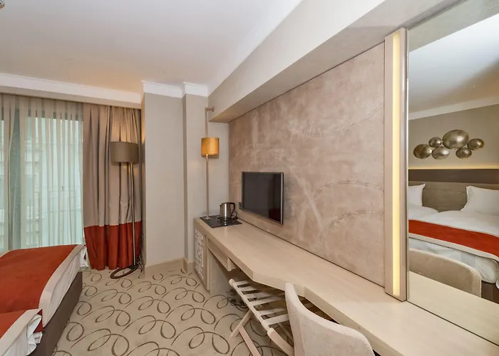 Mare Park & 4*