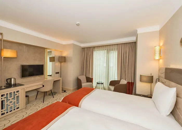 Mare Park & 4*