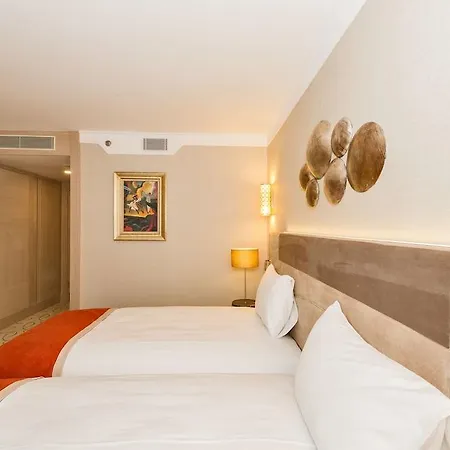 Mare Park Hotell 4*