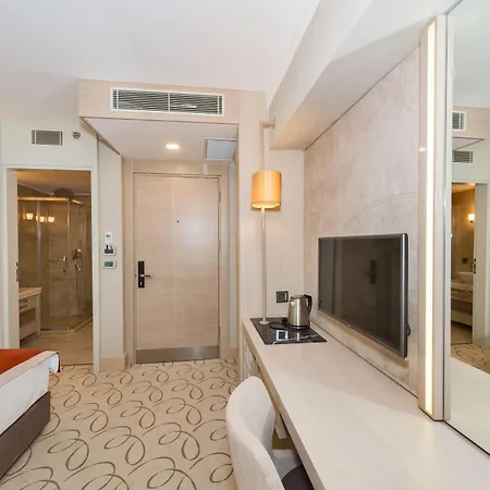 Hotell Mare Park 4*