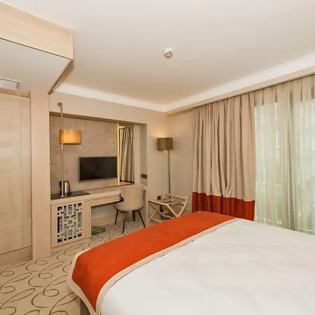 Mare Park Hotell 4*
