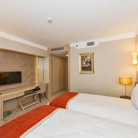 Hotell Mare Park 4*
