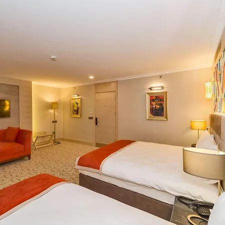 Mare Park & 4*