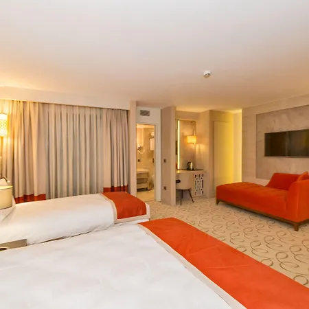 Hotel Mare Park & 4*