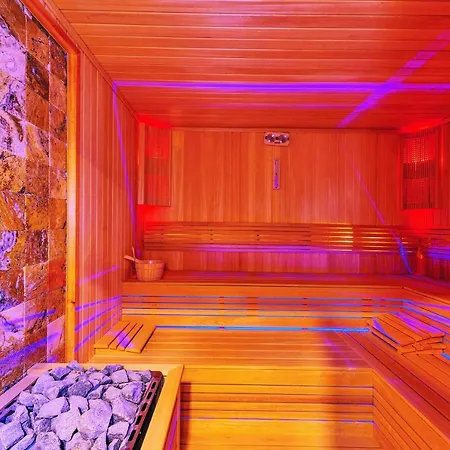 Hotel Mare Park & 4*